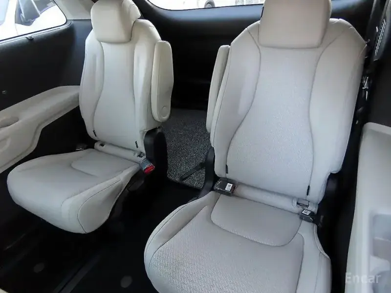 2022 Kia Carnival с пробегом 55 951 км