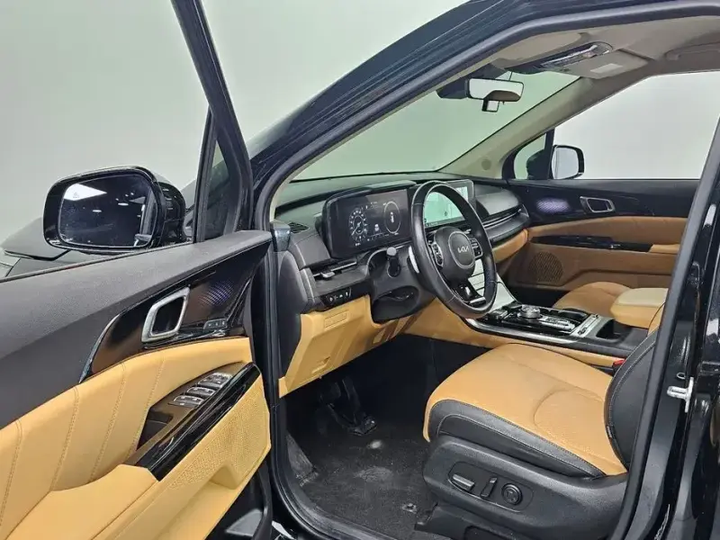 2022 Kia Carnival с пробегом 48 544 км