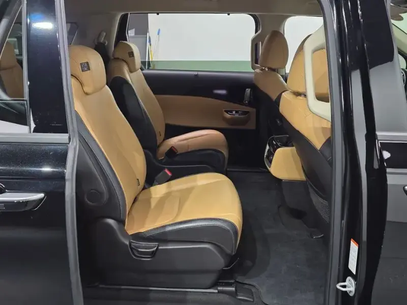 2022 Kia Carnival с пробегом 78 354 км