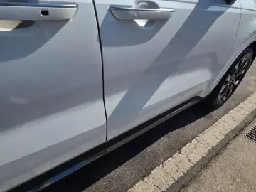 2023 Kia Carnival с пробегом 16 000 км