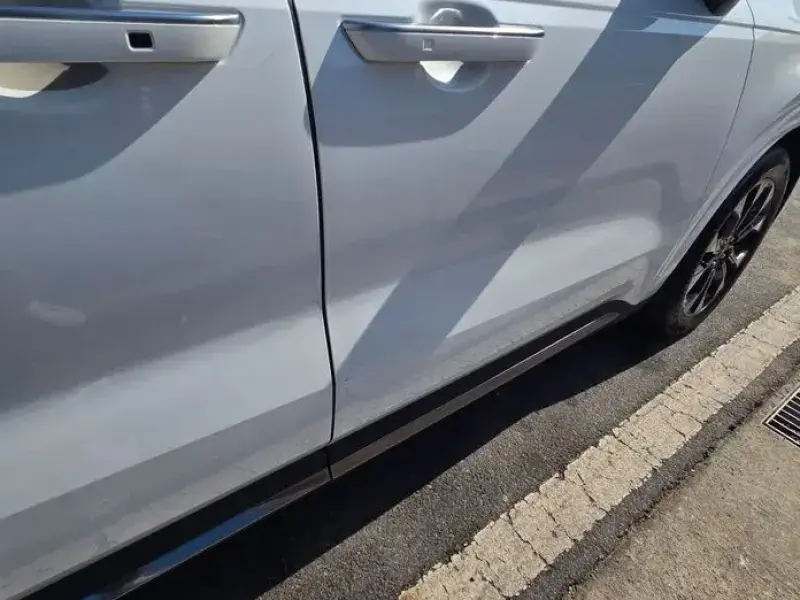 2023 Kia Carnival с пробегом 16 000 км