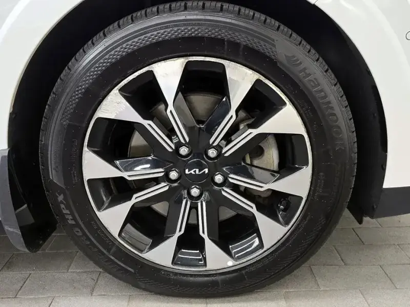 2022 Kia Carnival с пробегом 131 033 км