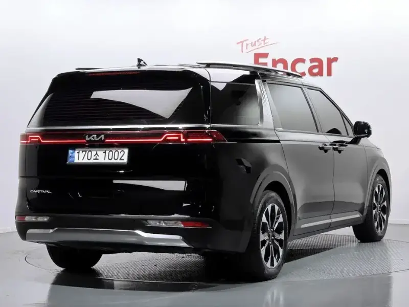 2022 Kia Carnival с пробегом 62 981 км