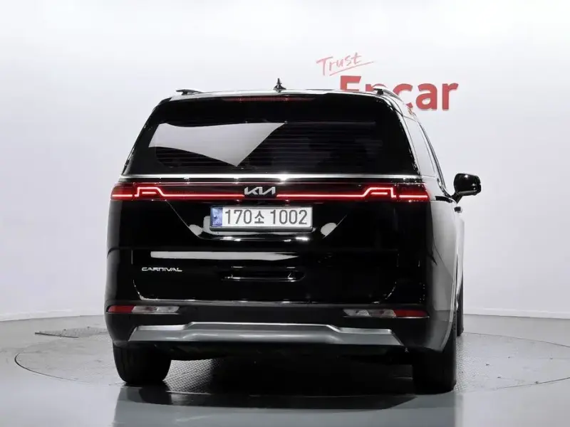 2022 Kia Carnival с пробегом 62 981 км