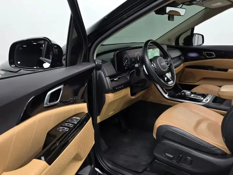2022 Kia Carnival с пробегом 62 981 км