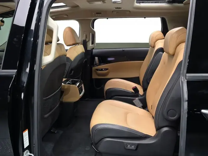 2022 Kia Carnival с пробегом 62 981 км