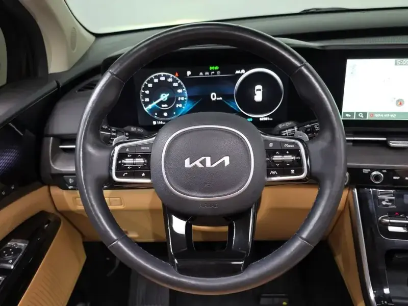 2022 Kia Carnival с пробегом 62 981 км