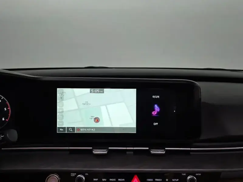 2022 Kia Carnival с пробегом 62 981 км