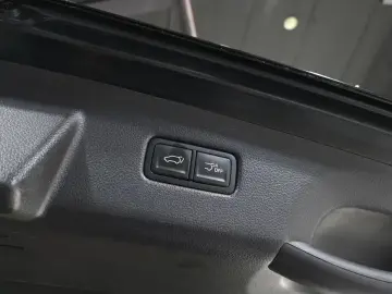 2022 Kia Carnival с пробегом 62 981 км