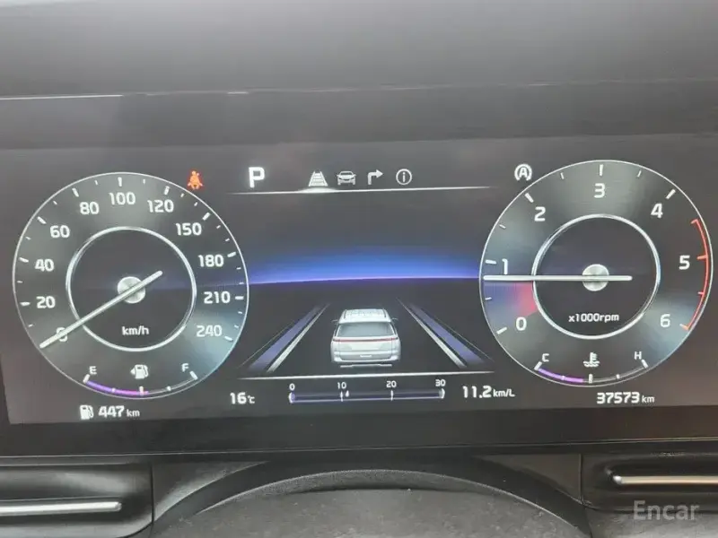 2023 Kia Carnival с пробегом 37 583 км