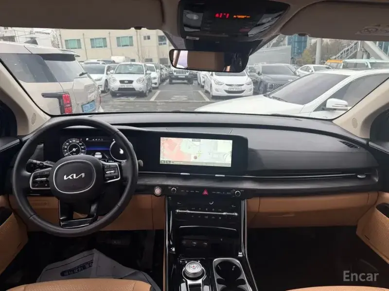 2023 Kia Carnival с пробегом 37 583 км