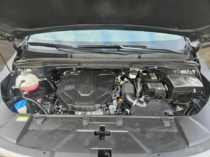 2023 Kia Carnival с пробегом 37 583 км