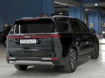 2023 Kia Carnival с пробегом 62 244 км