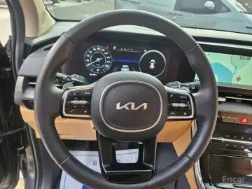 2023 Kia Carnival с пробегом 37 583 км