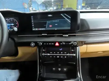 2023 Kia Carnival с пробегом 62 244 км