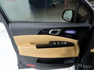2023 Kia Carnival с пробегом 62 244 км