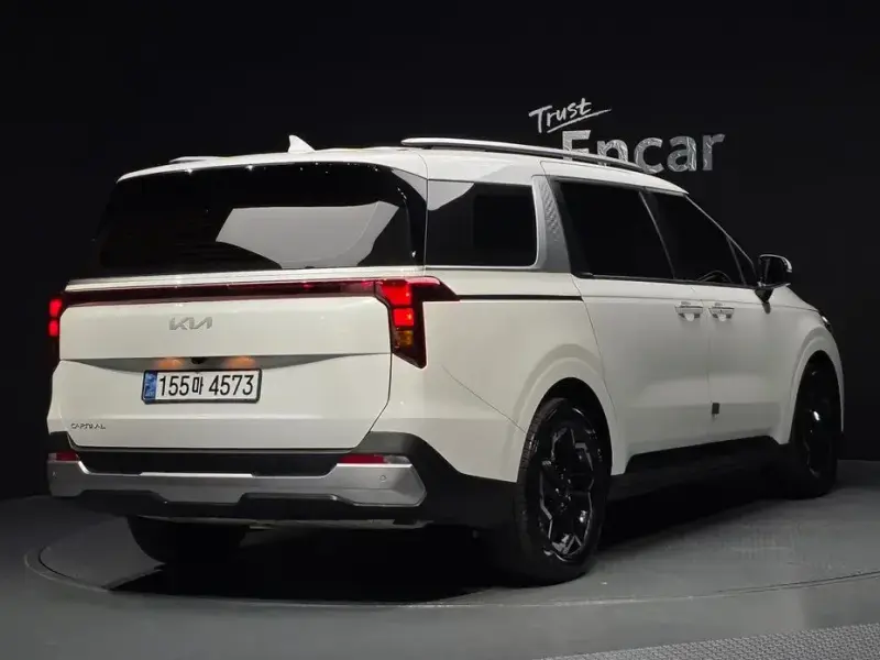 2024 Kia Carnival с пробегом 26 733 км