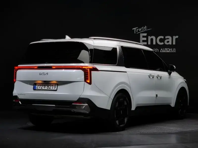 2024 Kia Carnival с пробегом 31 291 км