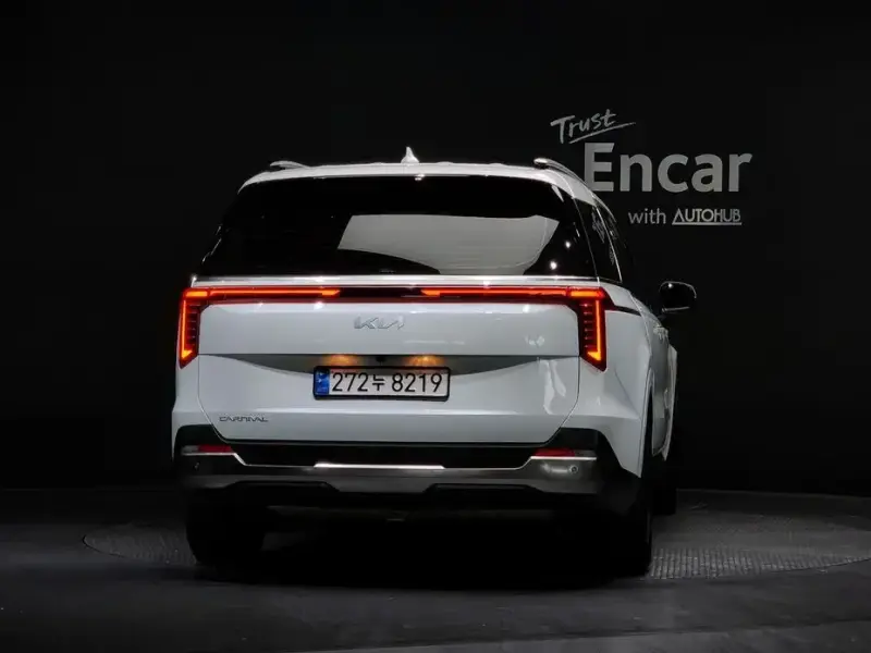 2024 Kia Carnival с пробегом 31 291 км