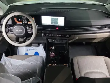 2024 Kia Carnival с пробегом 26 733 км