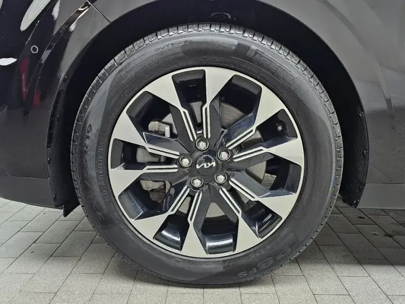 2022 Kia Carnival с пробегом 85 184 км