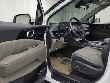 2024 Kia Carnival с пробегом 31 291 км