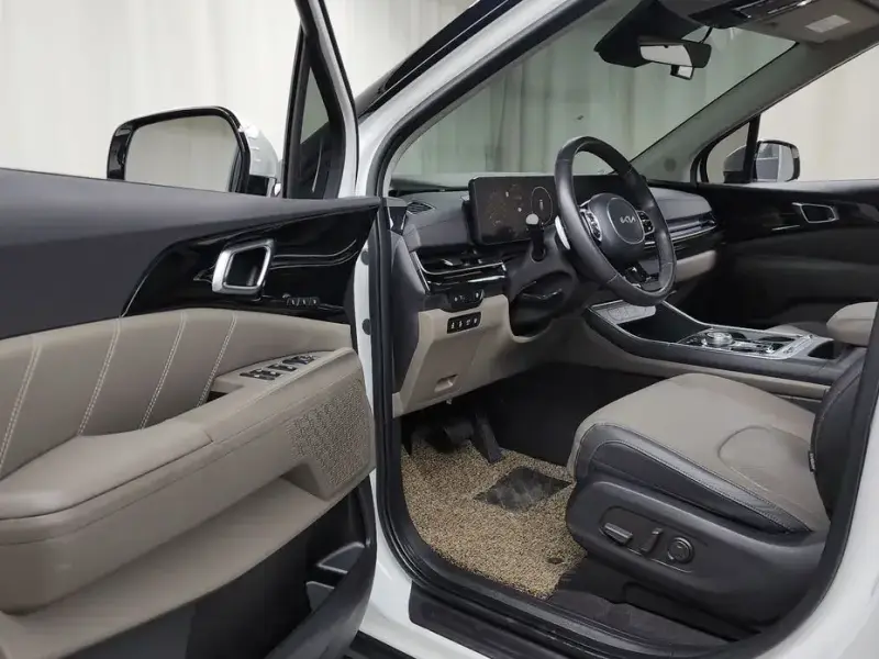 2024 Kia Carnival с пробегом 31 291 км