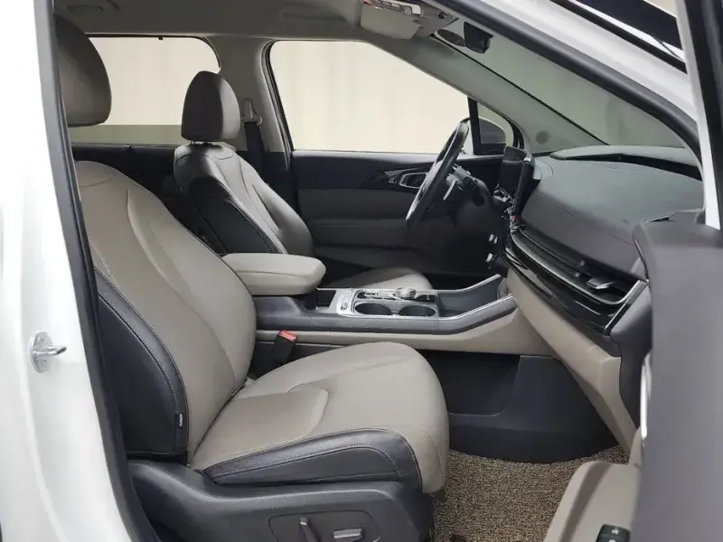 2024 Kia Carnival с пробегом 31 291 км