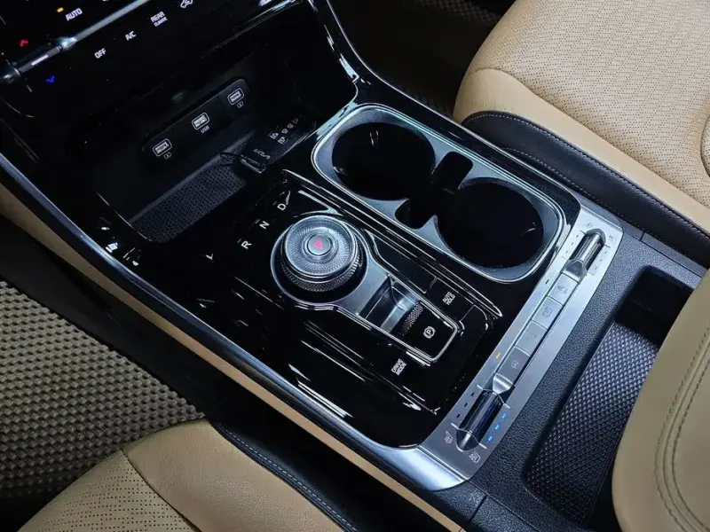 2022 Kia Carnival с пробегом 85 184 км