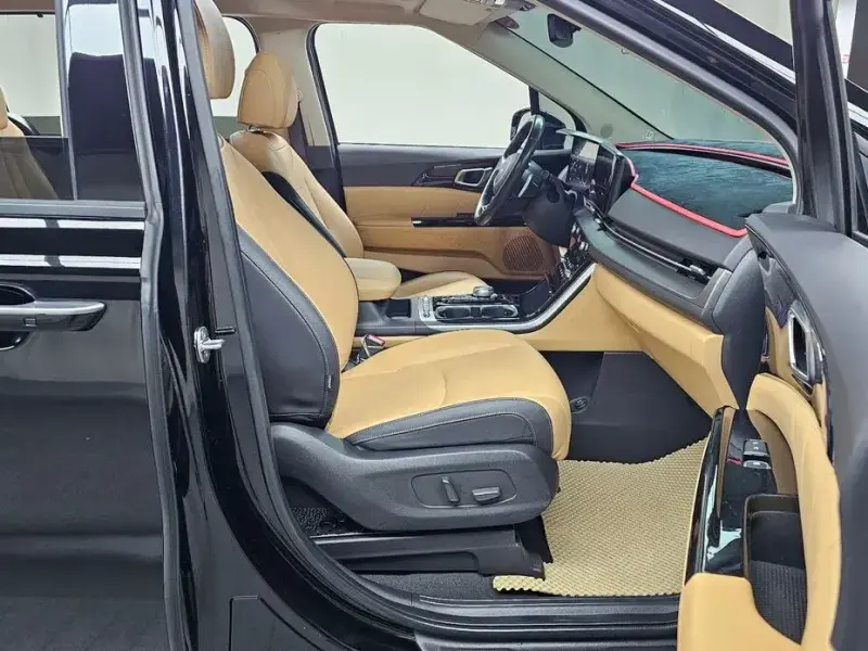 2022 Kia Carnival с пробегом 85 184 км