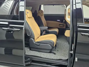 2022 Kia Carnival с пробегом 85 184 км