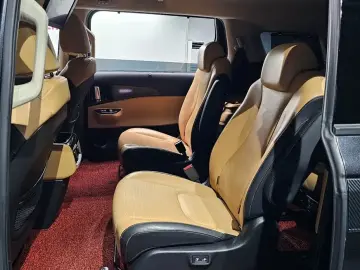 2021 Kia Carnival с пробегом 42 978 км
