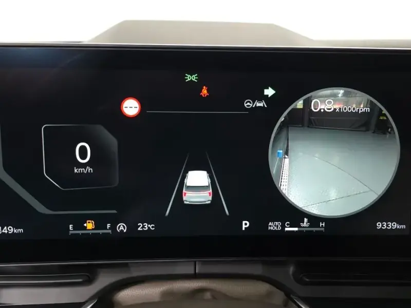2025 Kia Carnival с пробегом 9 339 км