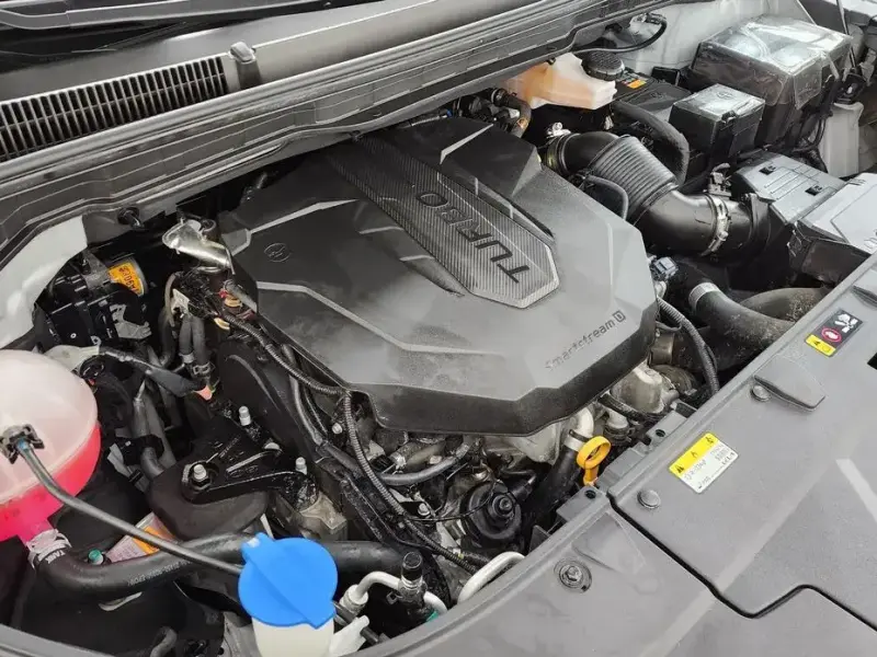 2024 Kia Carnival с пробегом 23 992 км