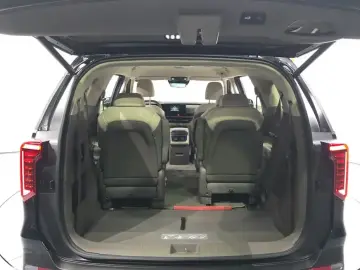 2025 Kia Carnival с пробегом 9 339 км