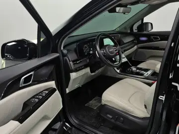 2022 Kia Carnival с пробегом 71 362 км
