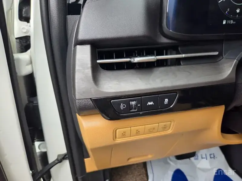 2023 Kia Carnival с пробегом 33 210 км