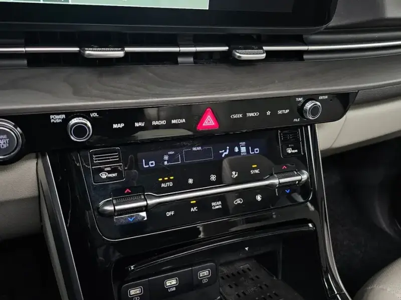 2022 Kia Carnival с пробегом 71 362 км