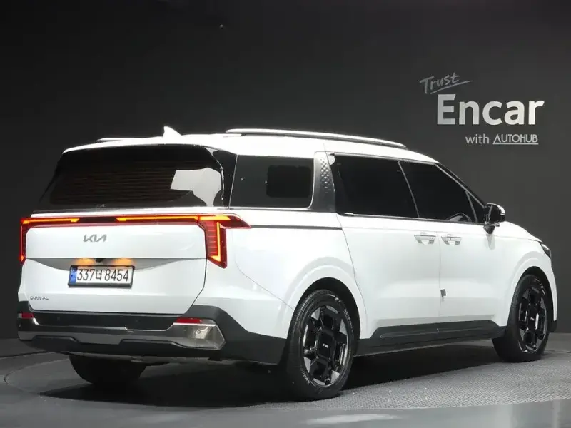 2024 Kia Carnival с пробегом 46 470 км
