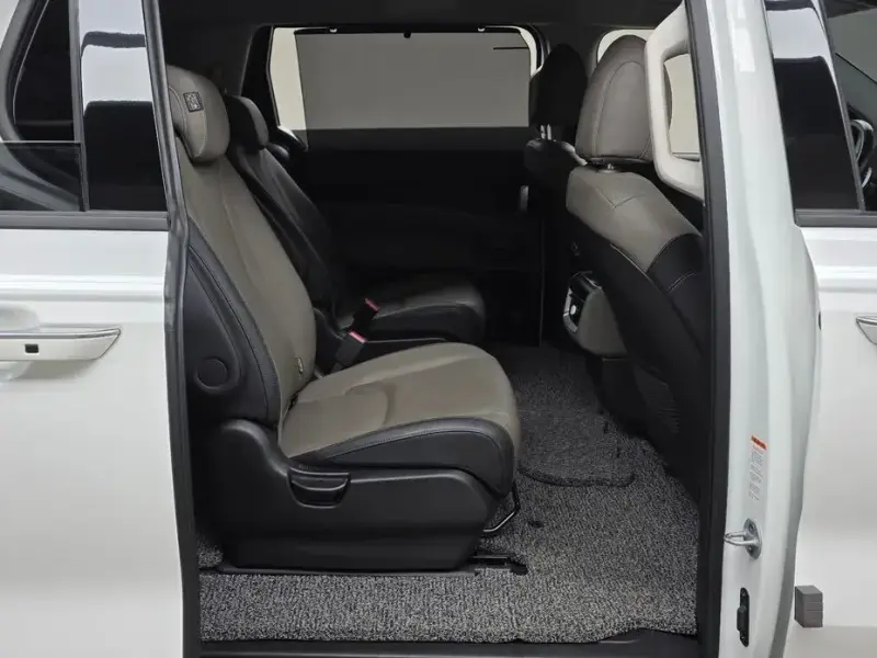 2024 Kia Carnival с пробегом 46 470 км