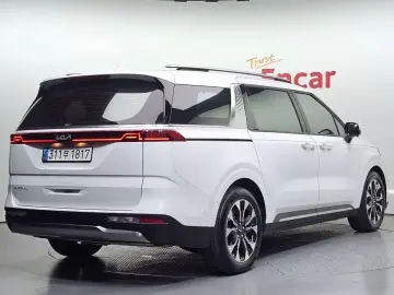 2023 Kia Carnival с пробегом 46 068 км