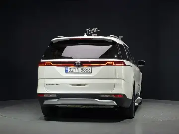 2021 Kia Carnival с пробегом 139 478 км