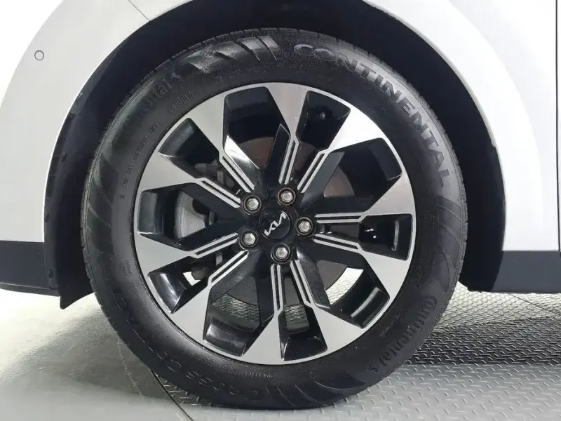 2023 Kia Carnival с пробегом 46 068 км