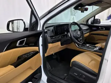 2021 Kia Carnival с пробегом 139 478 км