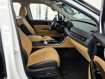2021 Kia Carnival с пробегом 139 478 км