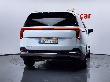 2025 Kia Carnival с пробегом 9 846 км
