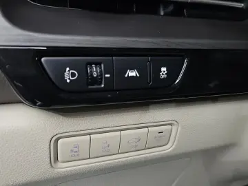 2023 Kia Carnival с пробегом 46 068 км