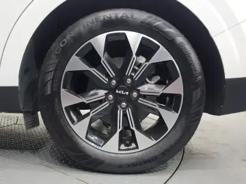 2023 Kia Carnival с пробегом 46 068 км