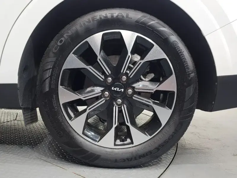 2023 Kia Carnival с пробегом 46 068 км
