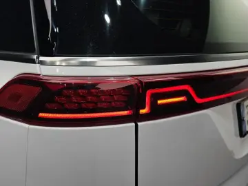 2023 Kia Carnival с пробегом 46 068 км